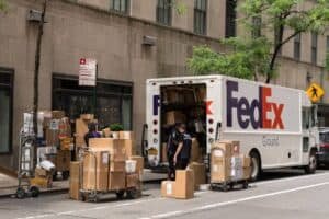 FedEx Operational Delay: Customers Complaint & Best Solution