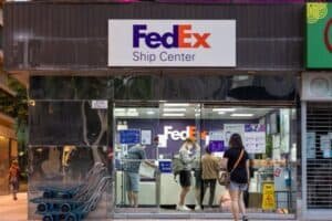 FedEx express saver: All you need to know & our best advice